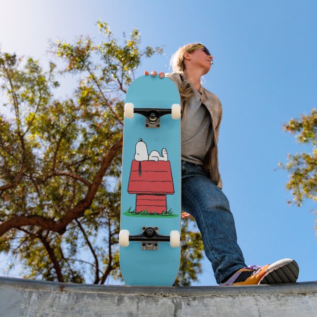 Peanuts | Snoopy Napping Skateboard (Outdoor 1)