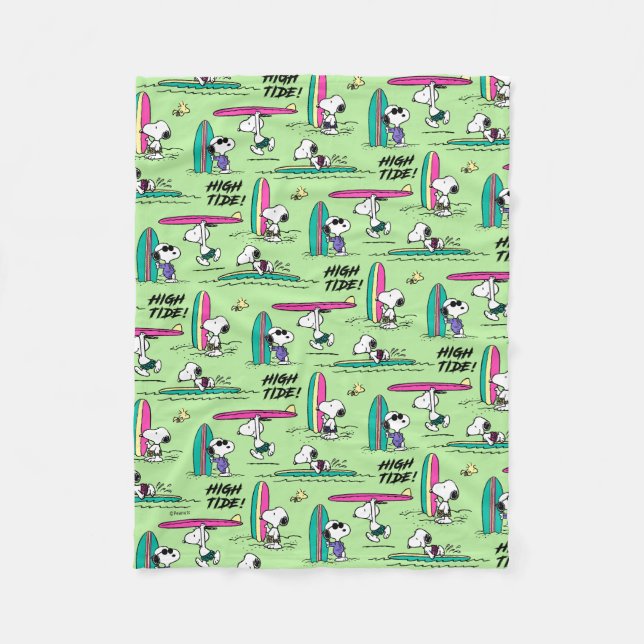 Peanuts | Snoopy Ocean High Tide Pattern Fleece Blanket (Front)
