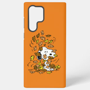 Peanuts   Snoopy Pile of Leaves Samsung Galaxy Case