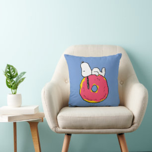 Peanuts   Snoopy Pink Doughnut Cushion