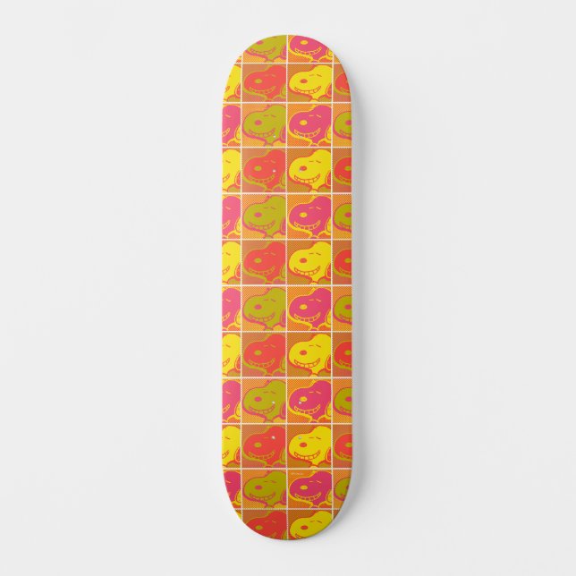 Peanuts | Snoopy Pop Art Pattern Skateboard (Front)