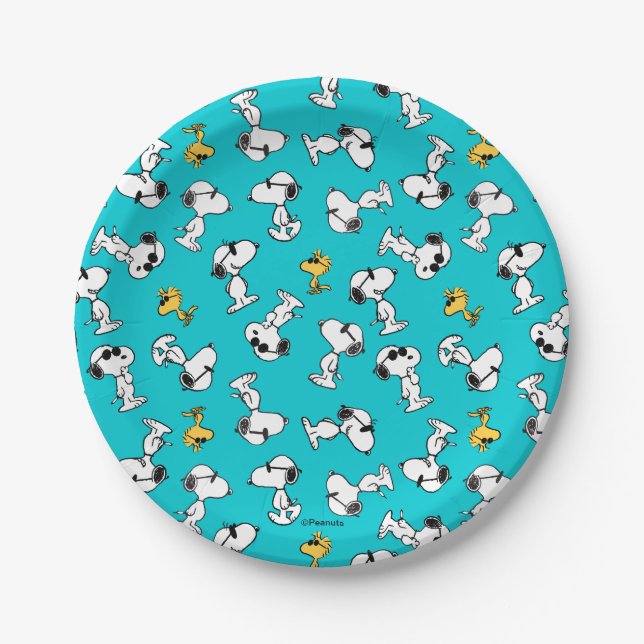 Peanuts | Snoopy & Sunglasses Pattern Paper Plate (Front)