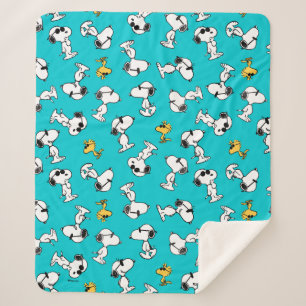 Peanuts   Snoopy & Sunglasses Pattern Sherpa Blanket
