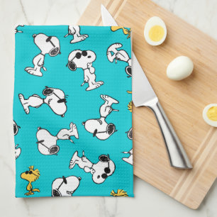 Peanuts   Snoopy & Sunglasses Pattern Tea Towel