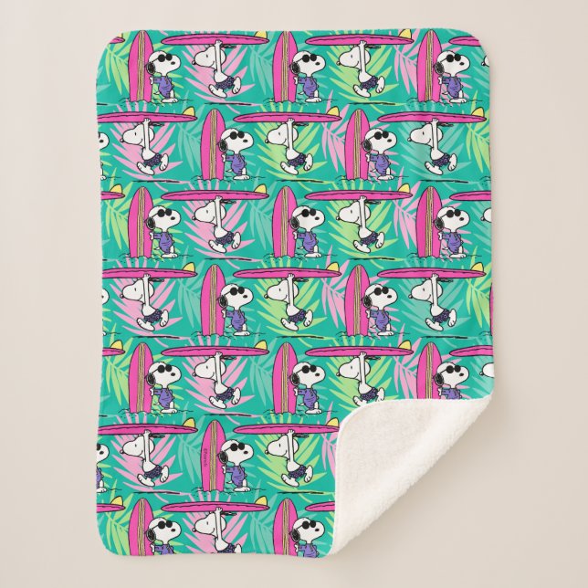 Peanuts | Snoopy Teal Surf Pattern Sherpa Blanket (Front)