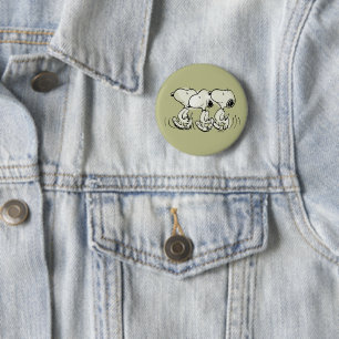 Peanuts   Snoopy Walking Tall 6 Cm Round Badge