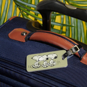 Peanuts   Snoopy Walking Tall Luggage Tag