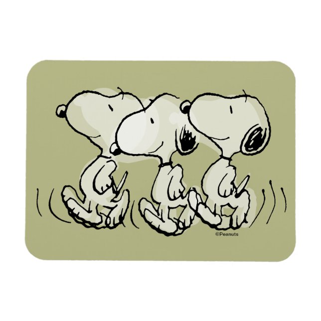Peanuts | Snoopy Walking Tall Magnet (Horizontal)
