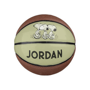 Peanuts   Snoopy Walking Tall Mini Basketball