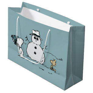 Peanuts   Snoopy & Woodstock Build A Snowman Large Gift Bag