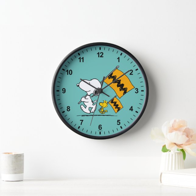 Peanuts | Snoopy & Woodstock Flags Clock (Home)