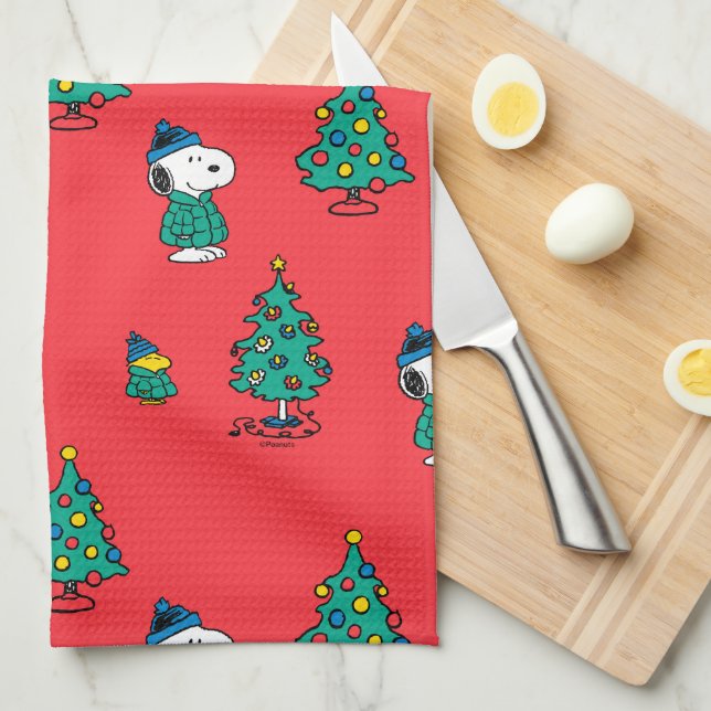 Peanuts | Snoopy & Woodstock Red Christmas Pattern Tea Towel (Quarter Fold)