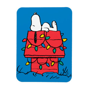 Peanuts   Snoopy's Dog House With Lights Magnet