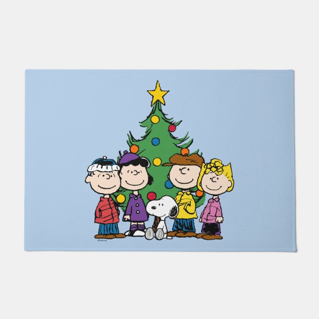 Peanuts | The Gang Around the Christmas Tree Doormat (Front)