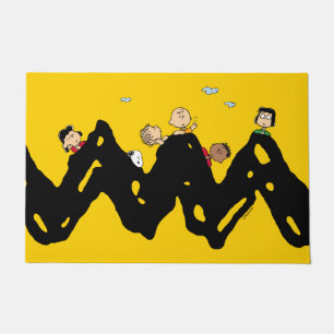 Peanuts   The Gang on the Zig Zag Doormat