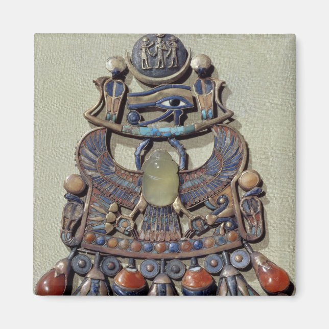 Pectoral with bird-scarab magnet (Front)