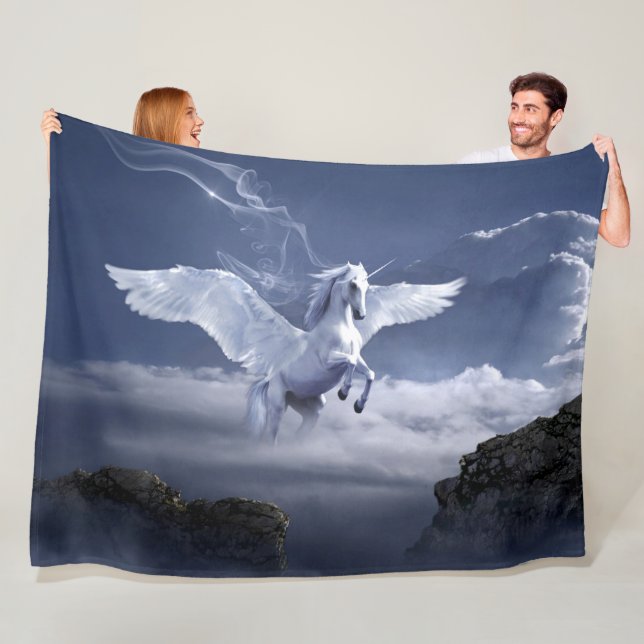 PEGASUS FLEECE BLANKET (In Situ)