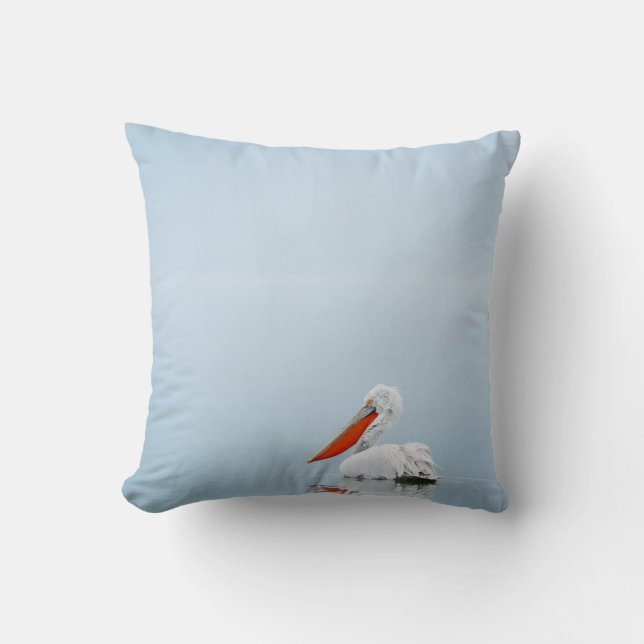 PELICAN ON BLUE WATER CUSHION (Front)