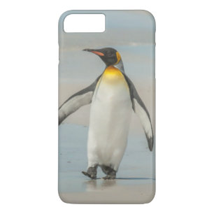 Penguin walking on the beach iPhone 8 plus/7 plus case