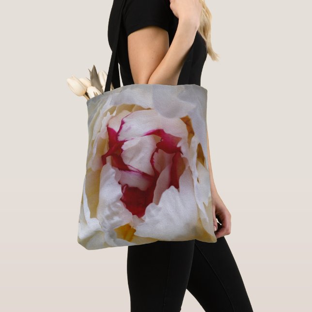 Peony petals tote bag (Close Up)