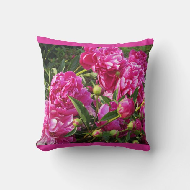 Peony throw pillow (Front)