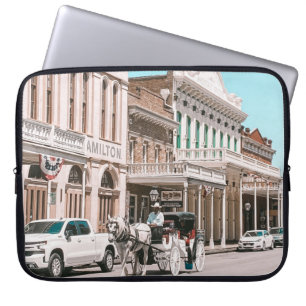 PEOPLE WALKING ON STREET NEAR CARS AND BUILDINGS D LAPTOP SLEEVE