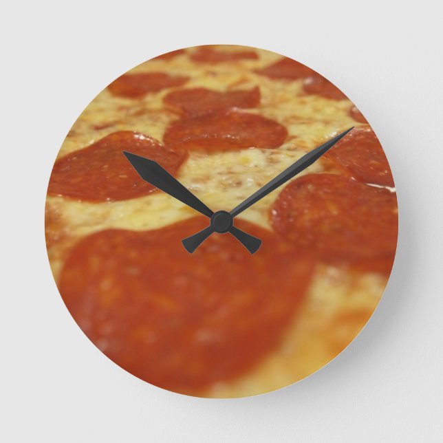 pepperoni pizza round clock (Front)