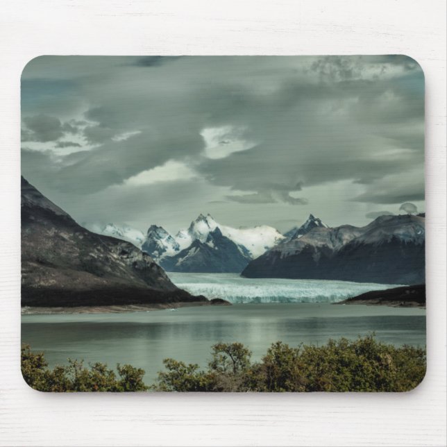 Perito Moreno Glacier, Lago Argentino Mouse Pad (Front)