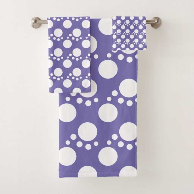 Periwinkle Blue Purple: Modern Dots in White Bath Towel Set (Insitu)