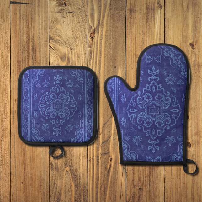 Persian carpet look in blue oven mitt & pot holder set (Creator Uploaded)