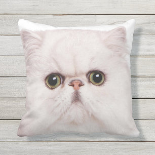 PERSIAN CAT FACE FOCUS OUTDOOR CUSHION