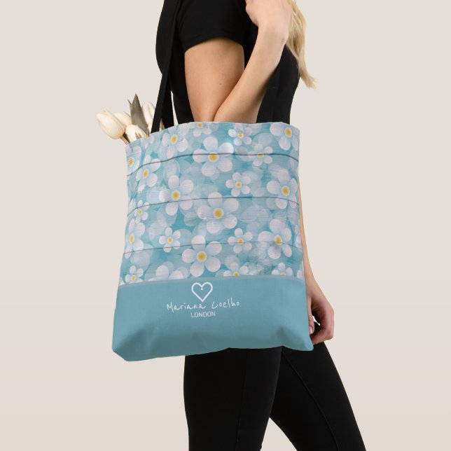 Personalise with your Name and City this ♥ Daisies Tote Bag (Close Up)