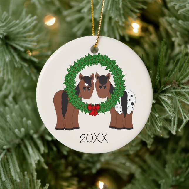 Personalised Cute Horse Couple Christmas Wreath Ceramic Ornament (Tree)