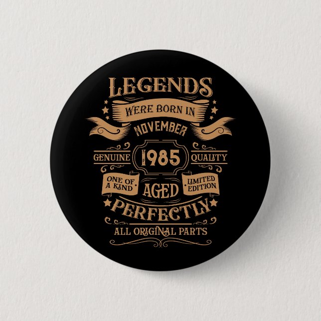 Personalised forty vintage 40th birthday party 6 cm round badge (Front)