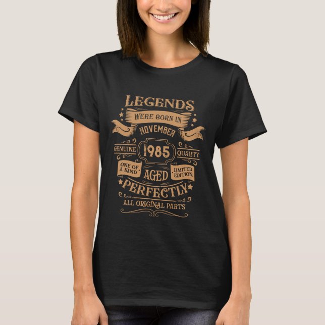 Personalised forty vintage 40th birthday party T-Shirt (Front)