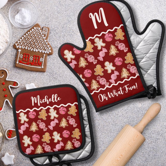 Personalised Holiday Baking Gingerbread Pattern Oven Mitt & Pot Holder Set (Creator Uploaded)