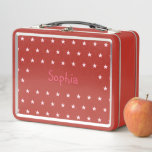 Personalised Kids Girls Name Pink Stars Red School Metal Lunch Box<br><div class="desc">Create your own custom, personalised, fun dark pink typography / script / font monogram monogrammed, modern cool chic stylish, girly pink stars pattern design background, adorable, durable food safe tin plate, food contact safe interior material, classic style kids girls boys metal school lunch box with collapsible black plastic handles. Simply...</div>