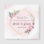 Personalised Magnet Wedding Favours for Guest<br><div class="desc">Personalised Magnet Wedding Favours for Guest with 2 option available round and square
Design with pink floral theme that could be personalised with adding name of bride and groom and also add the date</div>