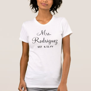 Personalised Mrs Newlywed Custom Gift for Bride T- T-Shirt