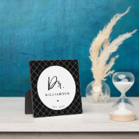 Personalised Name Dr Minimalist Doctor Graduation