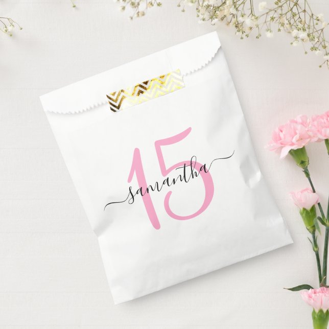 Personalised Pink 15th Birthday Favour Bag (Sealed)