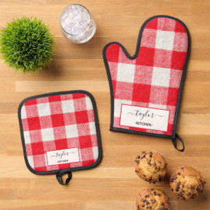 Personalised Red And White Vichy Pattern Oven Mitt & Pot Holder Set