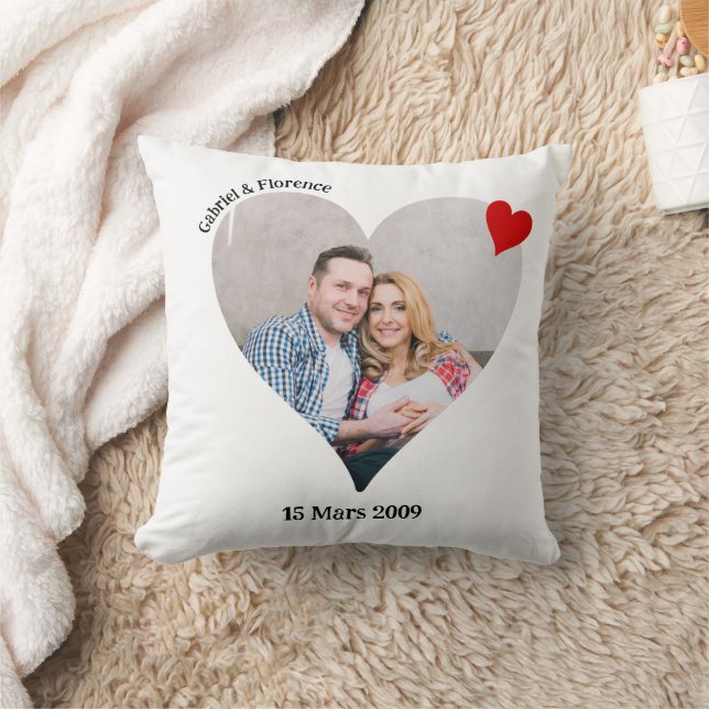 Personalized heart-shaped photo cushion (Blanket)
