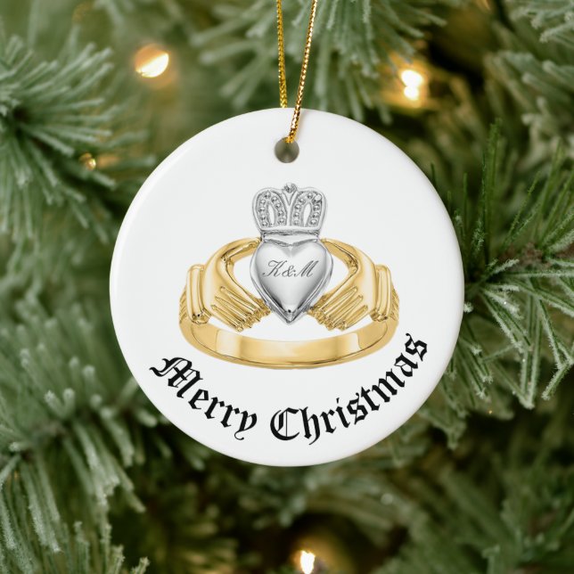Personalized Irish Claddagh - Nollaig Shona Duit Ceramic Ornament (Tree)