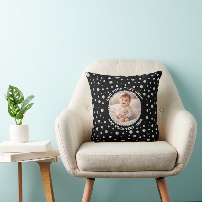 Personalized Photo with Pearls Circle on Black Cushion (Chair)