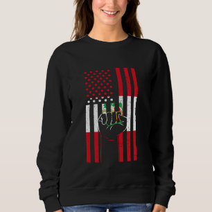 Peru Flag Handfist USA America Peruvian Pride Peru Sweatshirt