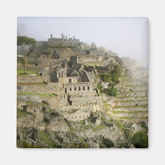 Peru, Machu Picchu. The ancient citadel of Machu Magnet (Front)