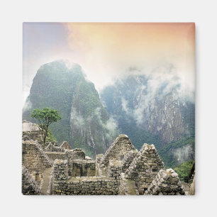 Peru, Machu Picchu, the ancient lost city of Magnet