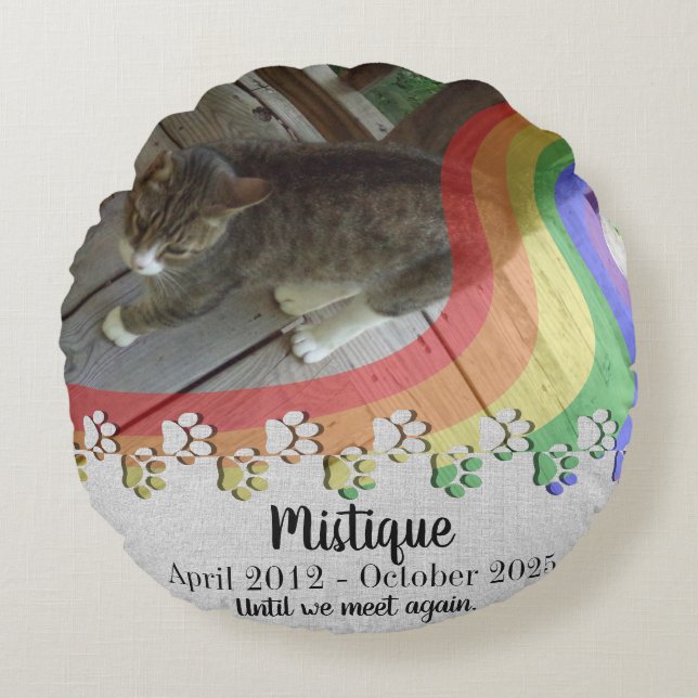 Pet Memorial Remembrance Beloved Keepsake Round Cushion (Front)