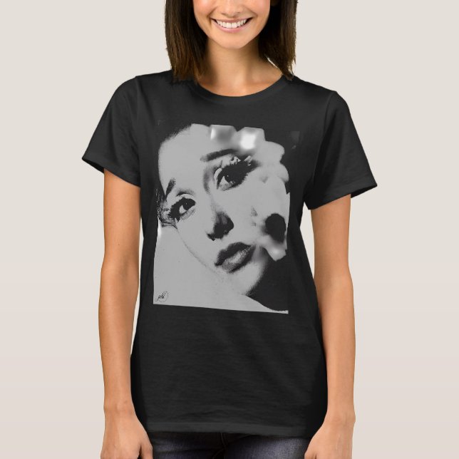 petal ê•¤ T-Shirt (Front)